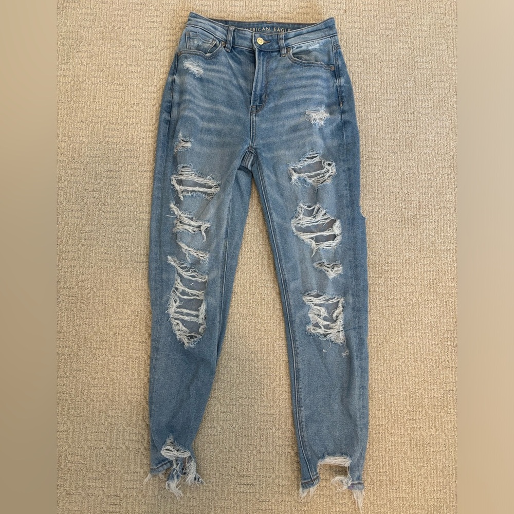 🏷️Women’s American Eagle Stretchy Ripped Jeans